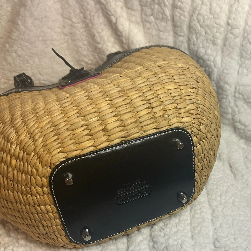 Coach Straw Tote Black Leather Pink Signature Lining RARE - Picture 4 of 10